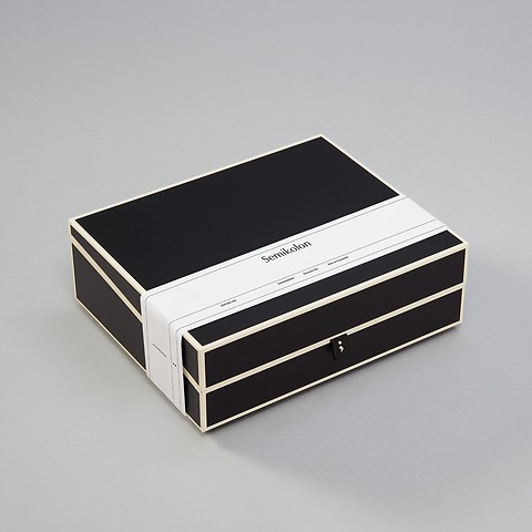 Document Box (A4) and letter size, black